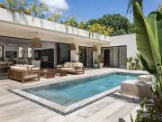 Conecta con lo Esencial: 4 Recs Villa Privada en Medio...