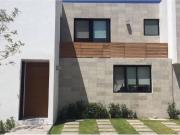 Confortable casa Amueblada en Privada en Santa Fe...