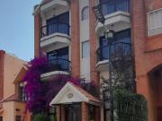 CONFORTABLE CASA CON AMPLIOS ESPACIOS CERCA DE...