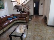 Confortable Casa de Tres Plantas y Garage, a metros de...