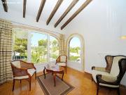 CONFORTABLE CHALET EN JÁVEA. JLRU T1901