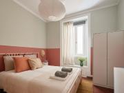 Confortable Double Room near Parque Eduardo VII Room 5