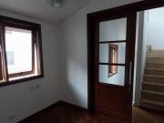 Aconchegante casa em condomínio para venda com 3...