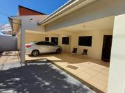Agradável casa tipo para venda em Jardim Vera Cruz com 3...