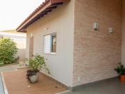 Confortável casa tipo para venda em Residencial São...