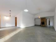 Imperdível casa tipo para venda em Três Montanhas com 5...