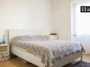 Confortevole camera in appartamento con 2 camere da...