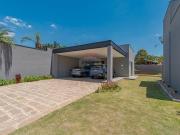 Casa térrea no Condomínio São Joaquim em Vinhedo com 4...