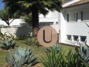 Conforto e requinte nesta casa no Condomínio Nova...