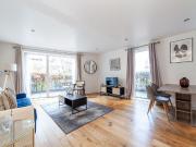 Conington Road, London SE13, 2 bed flat to rent, £2,730...
