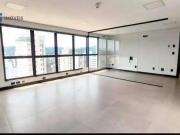 Conj. Comercial / Sala para Locação em Blumenau/SC...