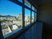Conj. Comercial / Sala para Locação em São Vicente/SP Centro