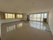Conj. Comercial / Sala para Locação em Santos/SP...