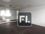 Conjunto comercial com 755mÂ², com 16 vagas e 12...