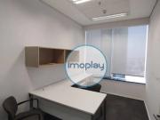 Conjunto comercial com 957m² mobiliado, piso elevado com...