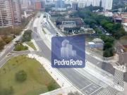 Conjunto comercial com renda