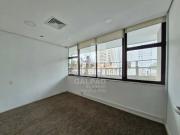 Conjunto comercial para alugar em Moema com 157m². 2...