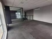 Conjunto Comercial para aluguel possui 140 metros...