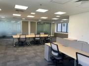 Conjunto Comercial para aluguel tem 224 metros quadrados...