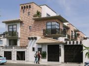 Conjunto de 9 casas en Condominio en Toriello Guerra,...