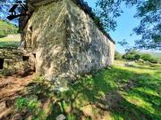 CONJUNTO DE DOS CABAÑAS PASIEGAS EN VEGA DE PAS