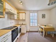 Connaught Mansions, London, SW9 1 bed in a flat share to...