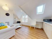 Connaught Road, Cardiff CF24, 3 bed flat to rent, £1,785...