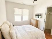 Connected Living: 2 Story Newly Renovated Womans...