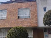 Conocoto,casa en venta 183 m2, Parqueadero Altos de la Moya