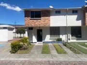 Conocoto en Venta Casa 2 Plantas sector El Dean