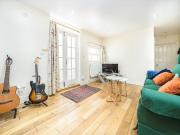 Consort Road
