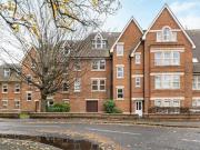 Constitution Hill, Woking, 3 Bedroom Penthouse