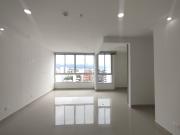 Consultorio en arriendo en Pinares