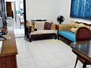 CONTÉM 2 CASAS COM 150 M2 DE TERRENO, NO BAIRRO JARDIM...