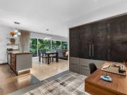 Contemporary 1 Bed, 1 Bath with Garden View & Amenities