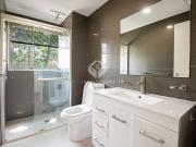 Contemporary 2 Bed Apartment Next to Monash U !