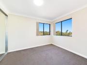 Contemporary 3 Bedroom Townhouse With Parkside Position