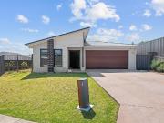 CONTEMPORARY 4 BEDROOM HOME OFFERING STYLE, SPACE &... CONTEMPORARY 4 BEDROOM HOME OFFERING STYLE, SPACE &...