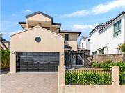 Contemporary and impressive easy care home
