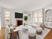 Contemporary apartment