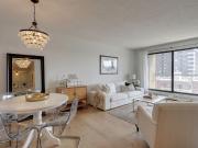 Contemporary apartment