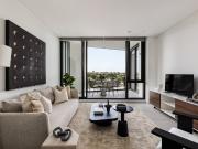 Contemporary apartment in sought after community