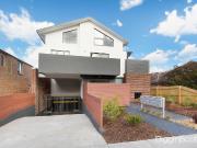 Contemporary Apartment Living Minutes from Monash University