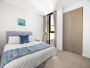 Contemporary Apartment with Study in the Vibrant Heart...