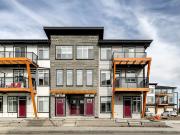 Contemporary Bright Corner Unit, Convenient Location,...