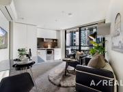 Contemporary CBD Residence with Investment Opportunity