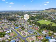 Contemporary coastal home in ideal location