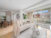 OPEN 7 DAYS! Contemporary Comfort in a Premium Pymble...