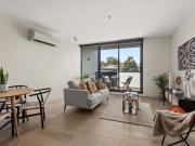 Contemporary Comfort with Unbeatable Camberwell Convenience