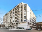 Contemporary Designer Studio Apartment In Prime Location